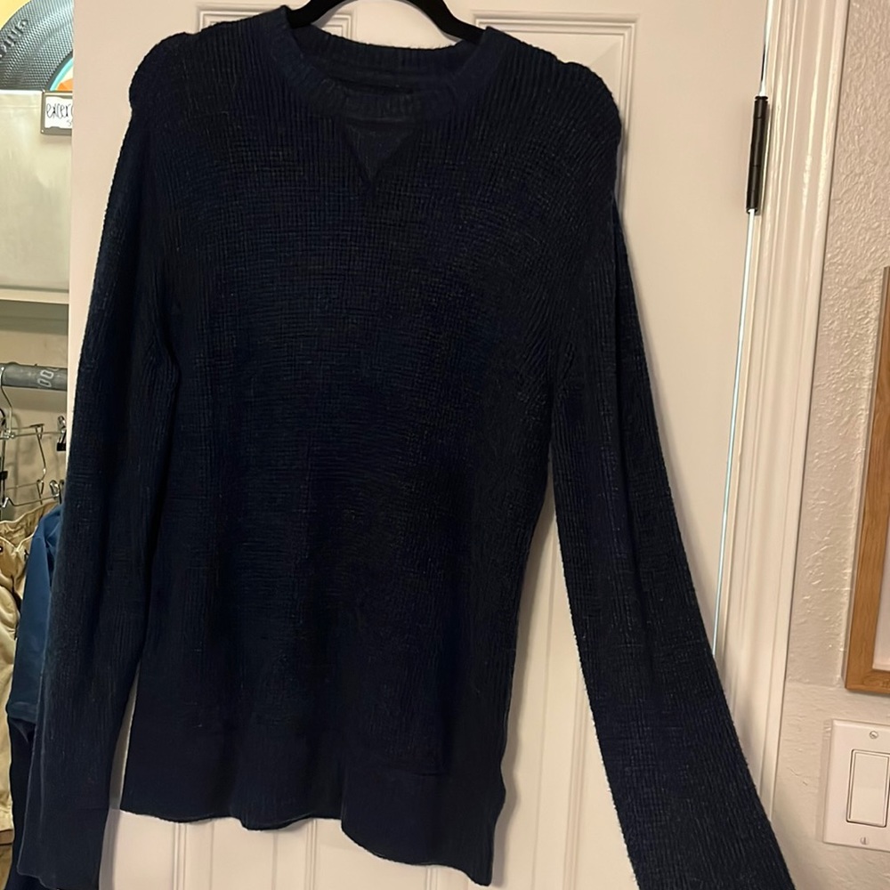Mens American eagle navy soft sweater